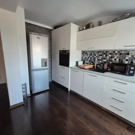 крум Appartement *